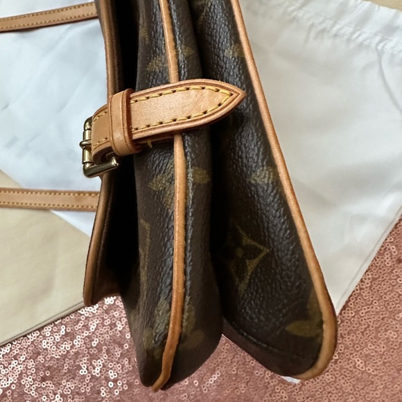 LOUIS VUITTON AUTHENTIC Monogram Pochette Marelle Pouch - Picture 5 of 16